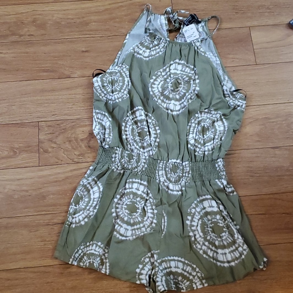 Romper sz L